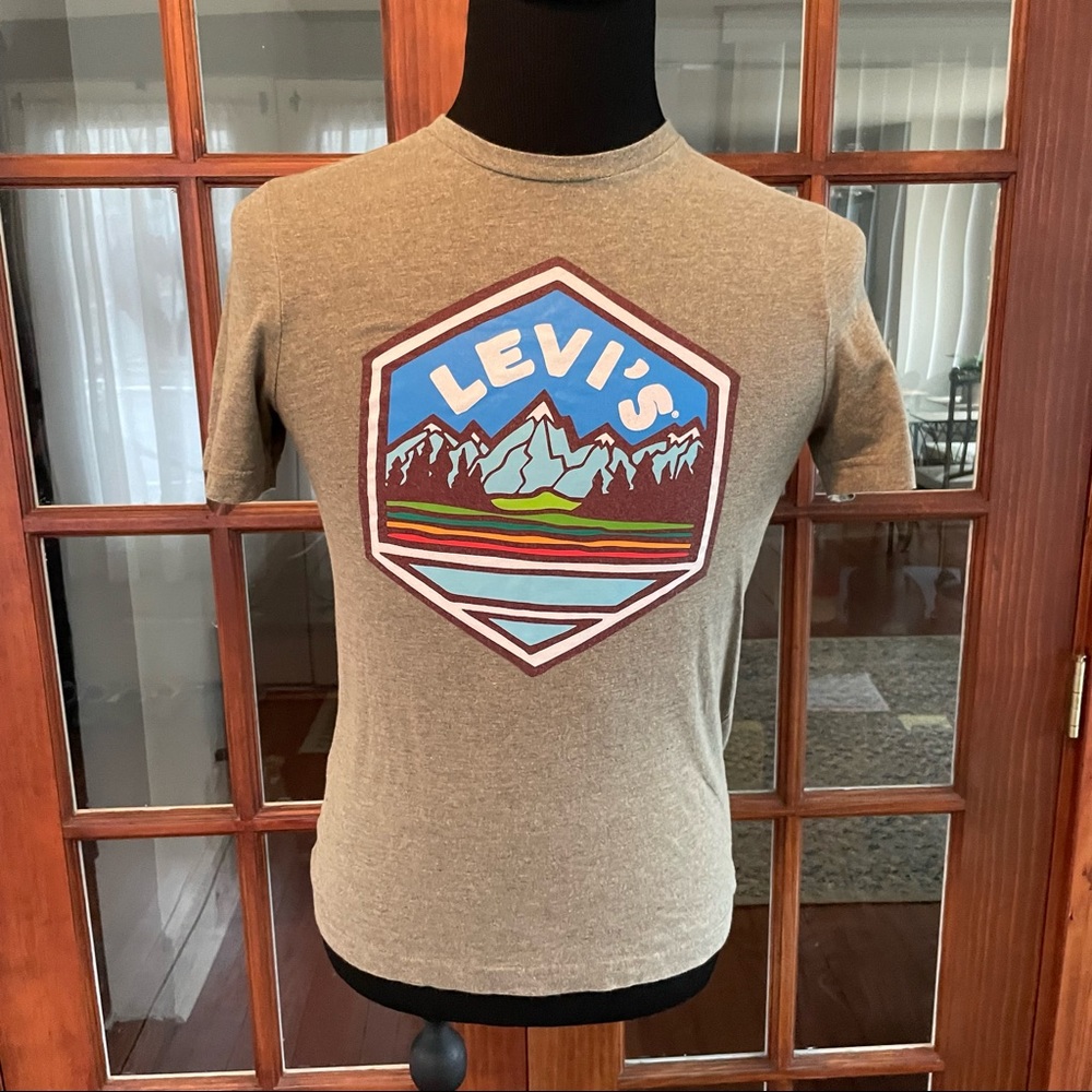 Levi’s Nature T-shirt